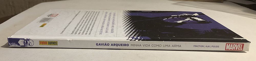 Gavião Arqueiro Minha vida como uma arma - Ed. Panini 2016 - Imagem 3